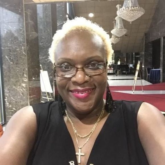 Meet your Posher, Reba