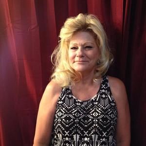 Meet your Posher, Karrie