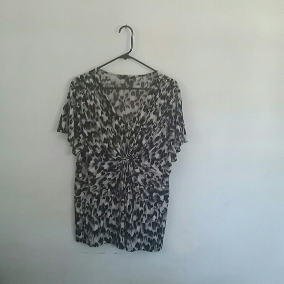 Daisy Fuente short sleeved shirt