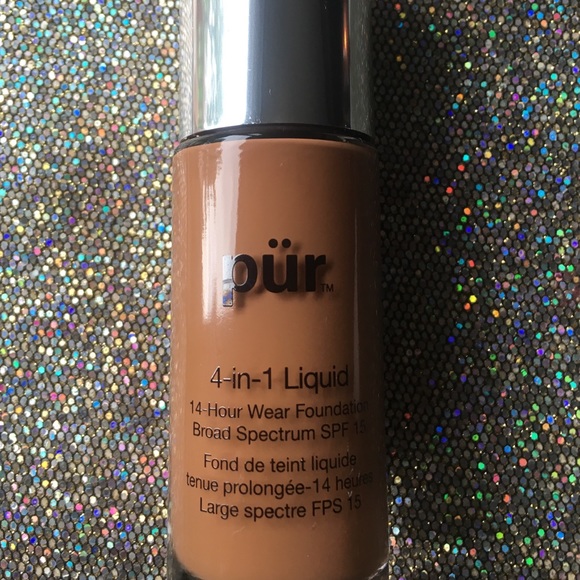 🌑🌑 pur 4-in-1 Liquid Foundation 🌑🌑 - Picture 1 of 1