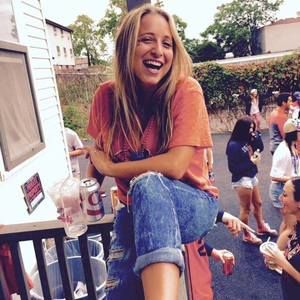 Meet your Posher, Lacey