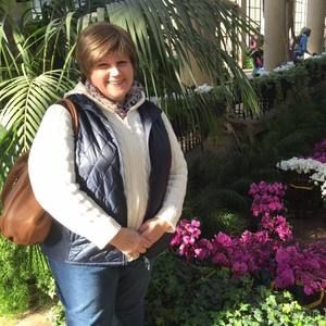 Meet your Posher, Lorraine