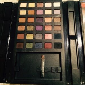 Estée Lauder Limited Edition Palette.
