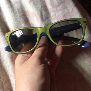 Authentic New Wayfarer Raybans.