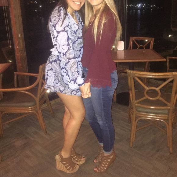 blue paisley romper - Picture 4 of 4