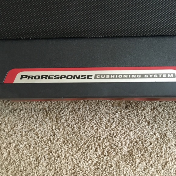 Treadmill - Picture 4 of 4