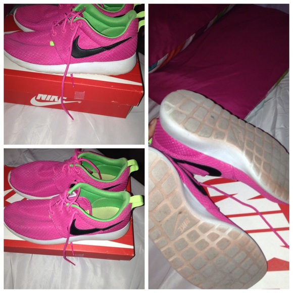 Nike Roshes - Picture 1 of 1