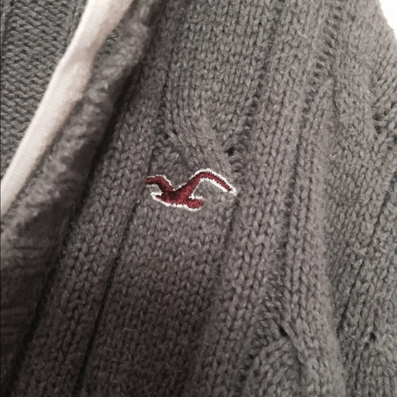 Hollister Knit Gray Hooded Sweatshirt size S