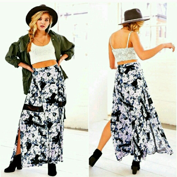 MINKPINK Dresses & Skirts - MINKPINK Floral Maxi Skirt