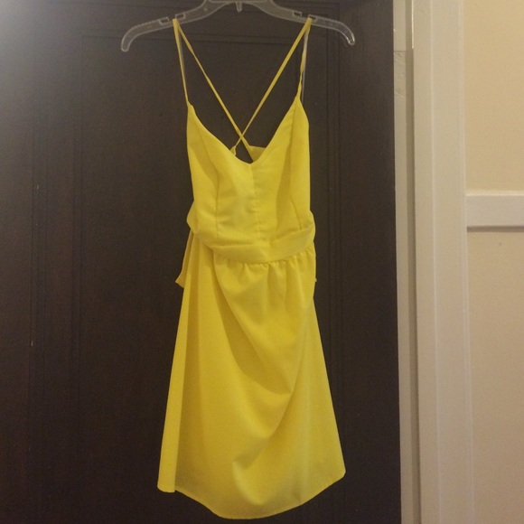 Yellow cross back dress - Picture 1 of 2