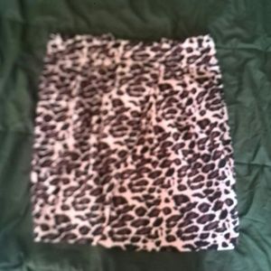 Leopard print bubble mini skirt!