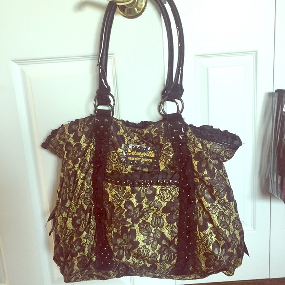 Betsey Johnson shoulder bag
