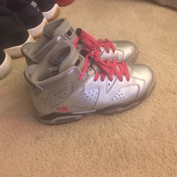 Jordan 6 retro, pink and silver. - Picture 3 of 4