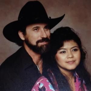 Meet your Posher, Gloria