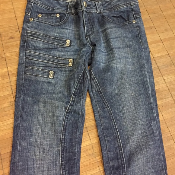 Jeans - Picture 3 of 4