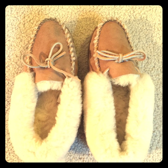 L.L. Bean classic wool slippers-brand new!