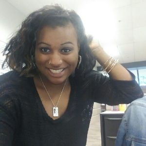 Meet your Posher, Tierra