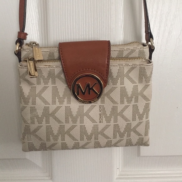 Michael Kors Fulton cross body