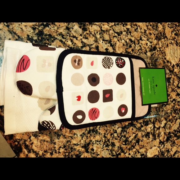 Kate Spade 3 Piece Kitchen Set - Picture 3 of 4