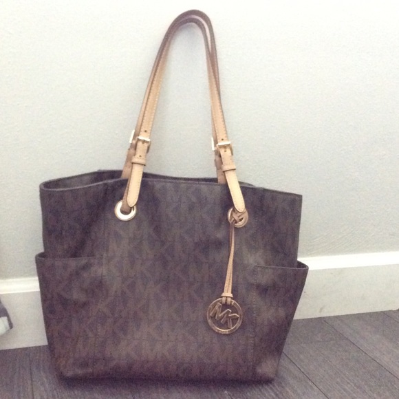 Michael Kors Handbags - ❌ Sold on Ⓜ️ercari ❌