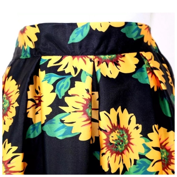‼️PRICE FIRM LAST CALL Sunflower Midi Skirt - Picture 4 of 4
