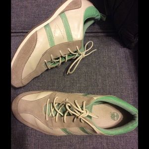 💥JUST IN💥 Timberland Lace-up Shoes, Size 9