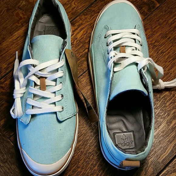 NWT Reef women's sneakers, aqua - Picture 2 of 4