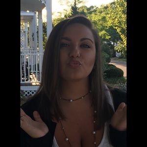 Meet your Posher, Priscilla