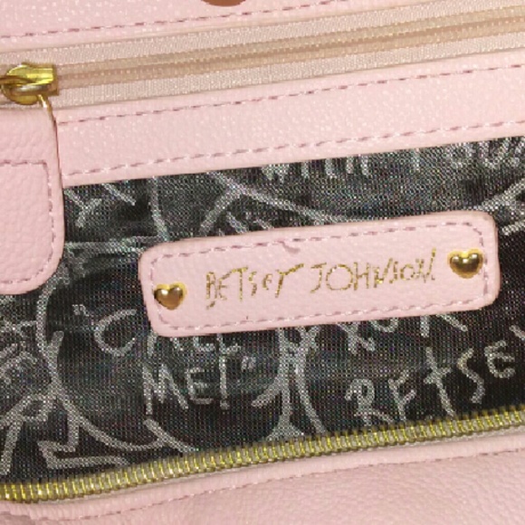 Betsey johnson purse