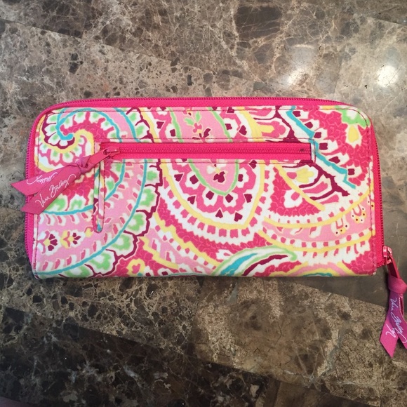 Vera Bradley clutch