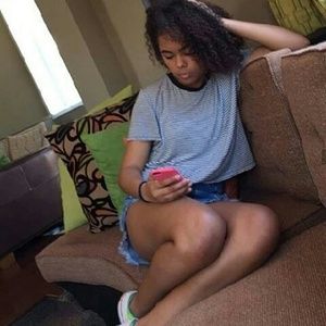 Meet your Posher, Makayla