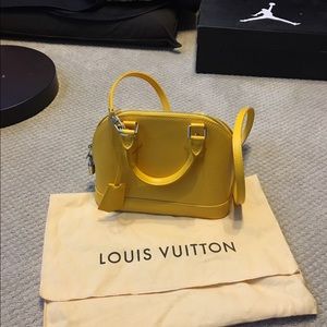 Louis Vuitton Bb alma