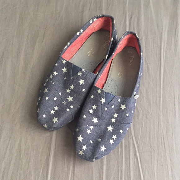 Toms Shoes