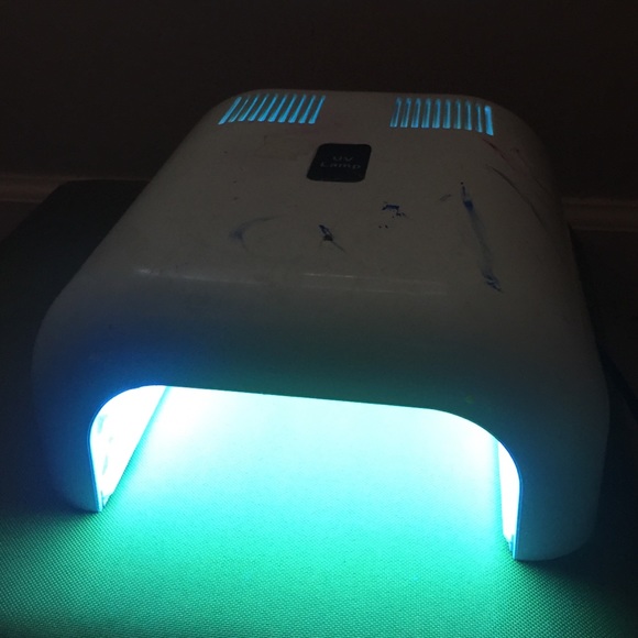 Gel manicure light