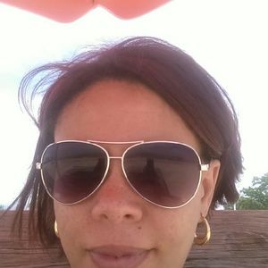 Meet your Posher, Kim