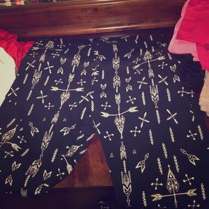 Leggings size L in juniors with arrows