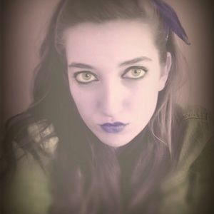 Meet your Posher, Tabitha