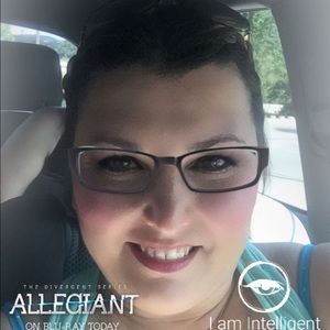 Meet your Posher, Cheryl