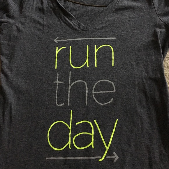 Under armour v neck