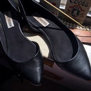 Black Pointed Toe Flats