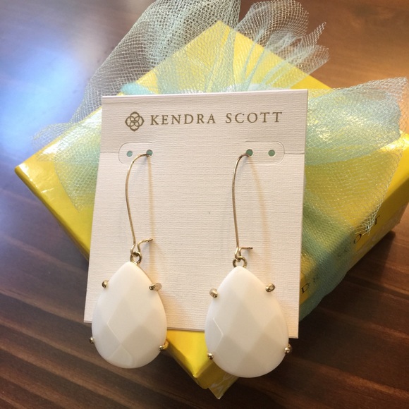 Kendra Scott white Allisons