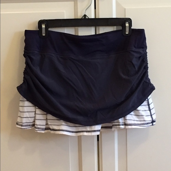 RARE Lululemon Pacesetter Skirt Navy/White!