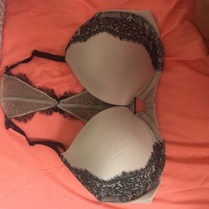 Beautiful Victoria's Secret T back embellished 32D