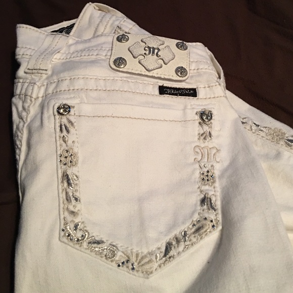 Size 30 Miss Me Capri Jeans