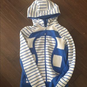 Lululemon size 8 scuba hoodie