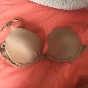 Nude Victoria's Secret Body bra 32C