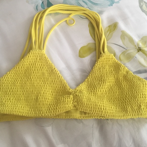 25🅿️🅿️Tori Praver Halter Racer Back Bikini Top