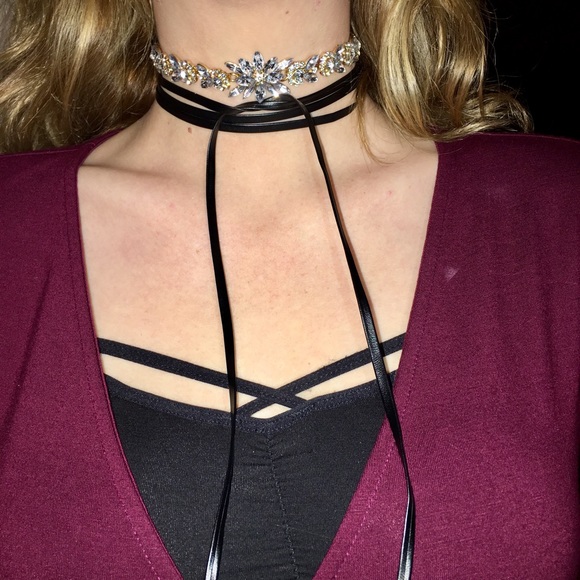 Sexy Cut Out Strappy Bralette Cropped Cami - Black - Picture 3 of 5