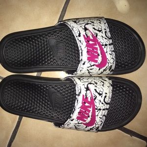 Nike slides