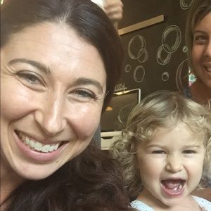 Meet your Posher, Andrea